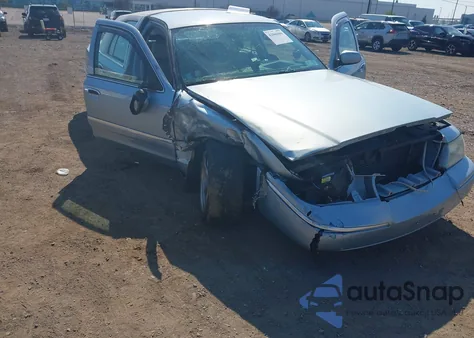 2004 Mercury Grand Marquis Gs из США, поврежденный, VIN 2MEFM74WX4X672773